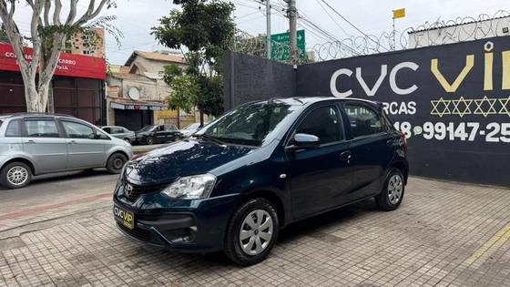 TOYOTA ETIOS 1.3 X 16V FLEX 4P AUTOMÁTICO TOYOTA ETIOS 1.3 X 16V FLEX 4P AUTOMÁTICO